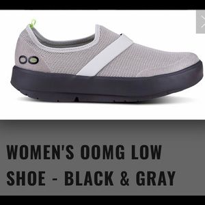 OOFOS OMG Low Shoe